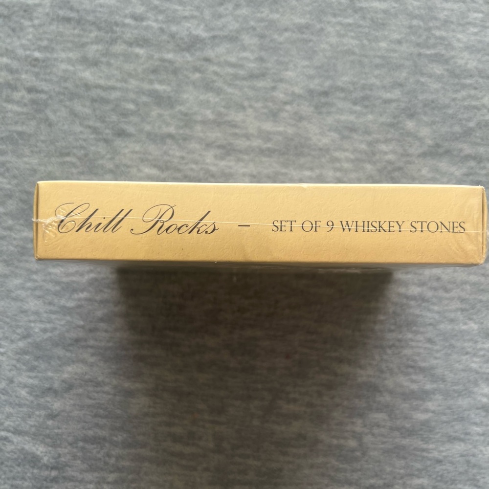 Quiseen chill rocks set 9 reusable whiskey stones beverage bar cocktail new - Picture 3 of 5